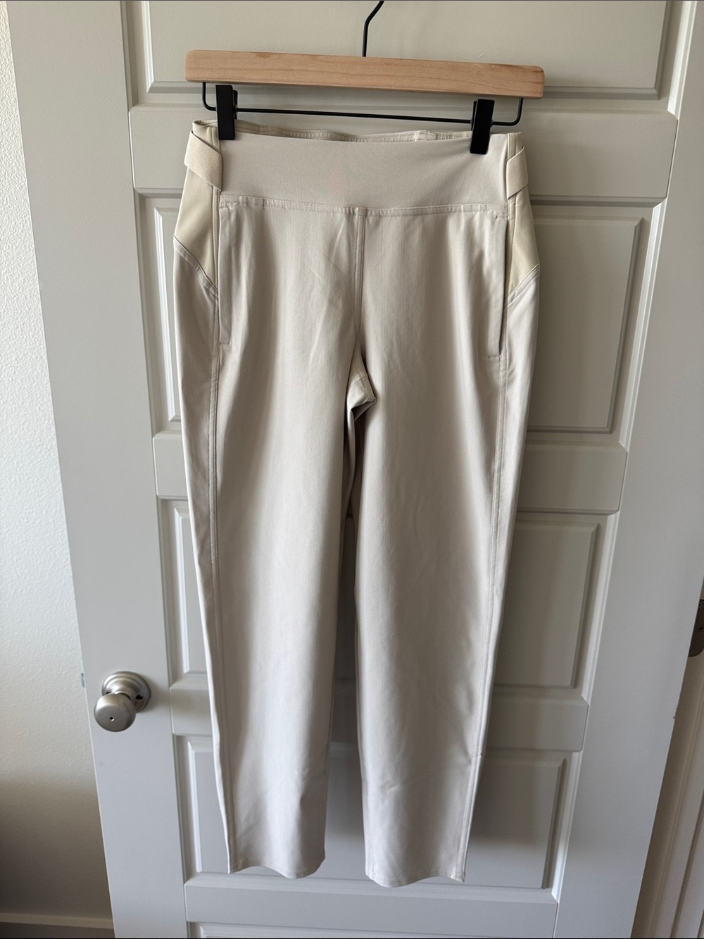 lululemon athletica Light Cream Straight-Leg Pull-On Pants